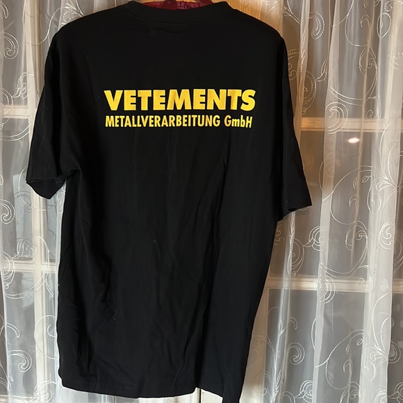 Vetements Metallverarbeitung GmbH Tee Men’s Large T-shirt - Picture 2 of 12